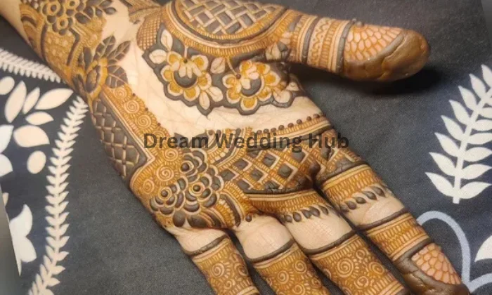 Sofiya Mehndi Artist